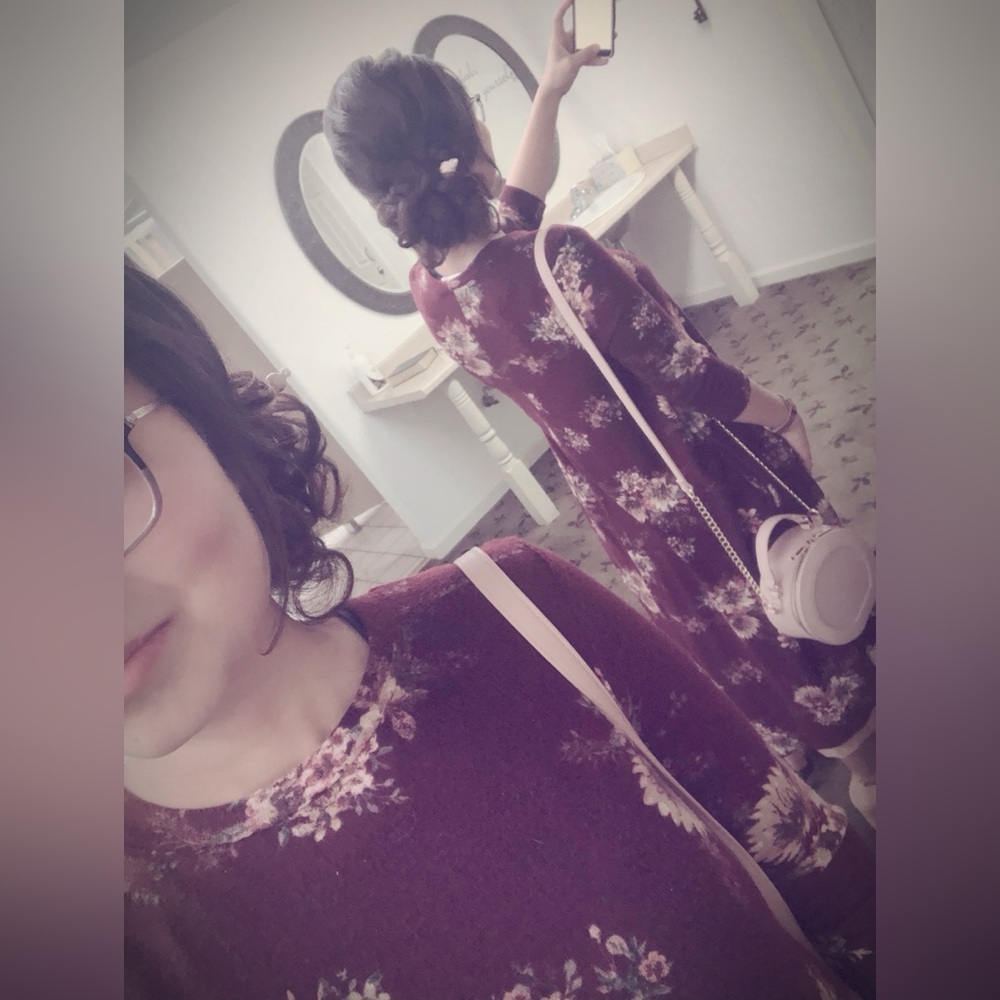 Meet me 🦋🩷 - Picture 7 of 15